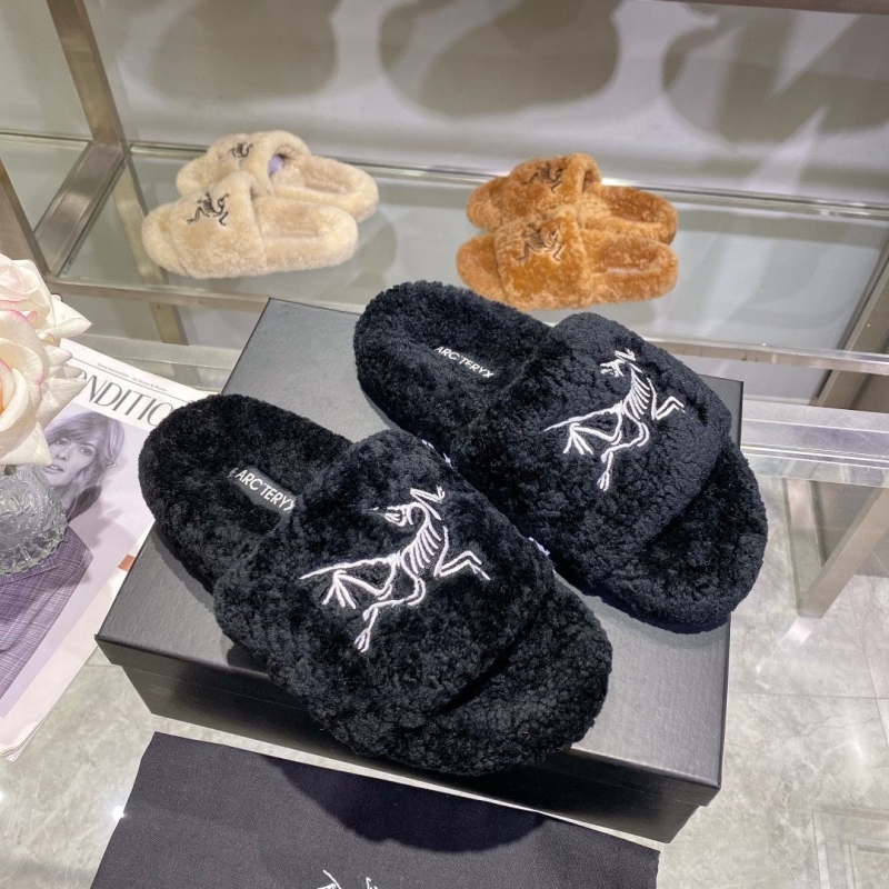 Other Slippers